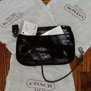 Coach NWT Patent Small Wristlet